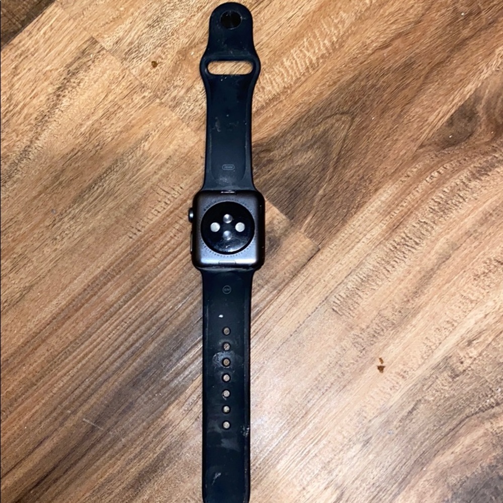 Apple Watch - Picture 2 of 3